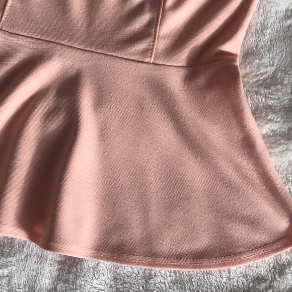 Cute Blush Pink Sleeveless Peplum Top ๐ - Picture 3 of 9